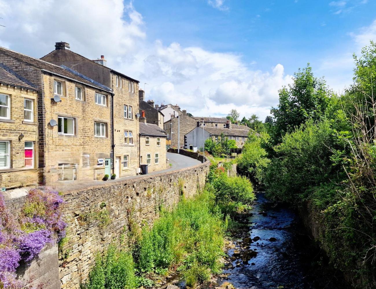 The Old Wash Kitchen - Charming Character Cottage In Holmfirth, Yorkshire Buitenkant foto